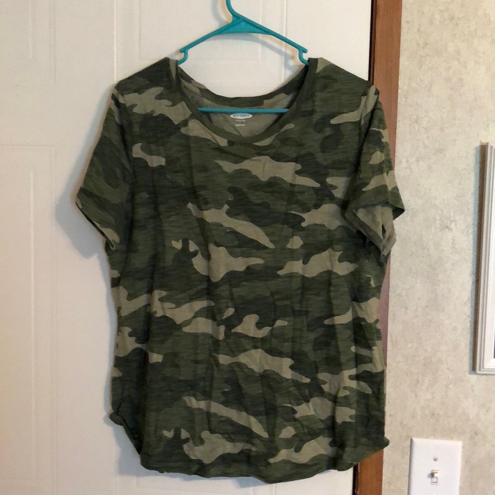 Camouflage Old Navy T-Shirt